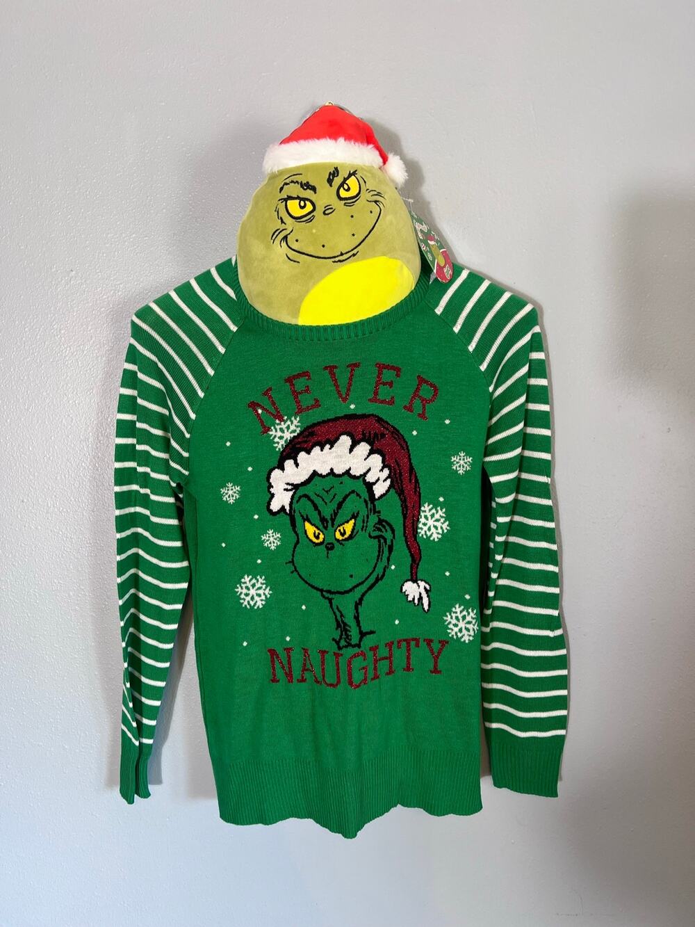 The Grinch Christmas Sweater Sz M Green Bundle New Squishmallow Plush Toy Set